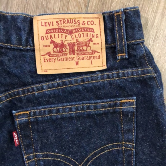 NWOT! - Vintage 90’s LEVI’S 100% Cotton Denim Shorts - Picture 2 of 8